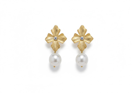 Brincos Flor de Perola Prata 925 com perola feitos a mao — Elisa Pires